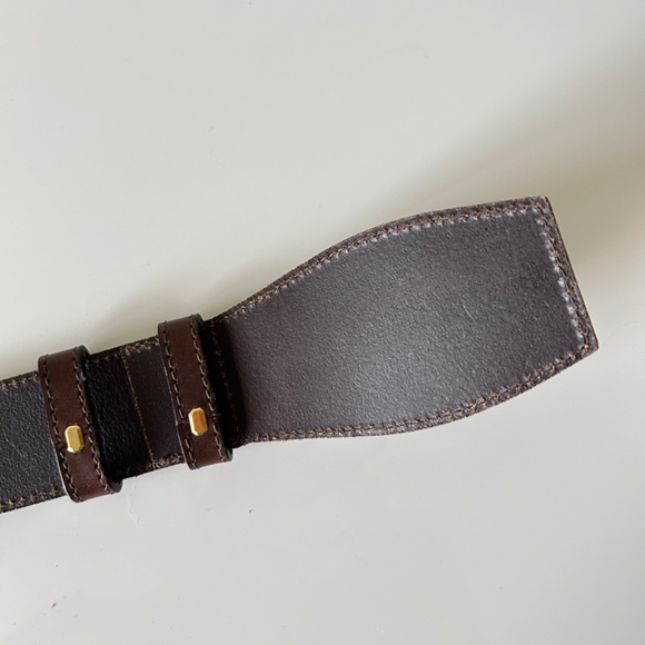Burberry Logo Belt. Brown color, Size S (28"). Authentic. New. - Picture 9 of 16